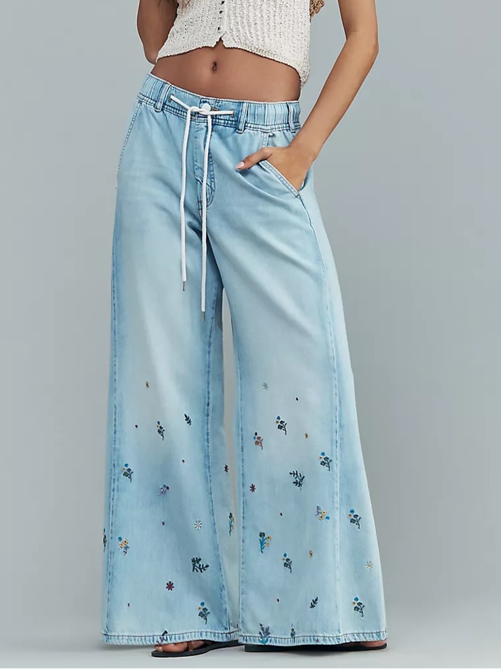 Adi Mid-Rise Flare Ditsy Jeans by Pilcro
